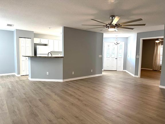 4th image of 9706 SW 92nd Place Road
