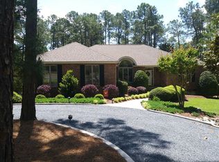 77 Pinewild Dr, Pinehurst, NC 28374