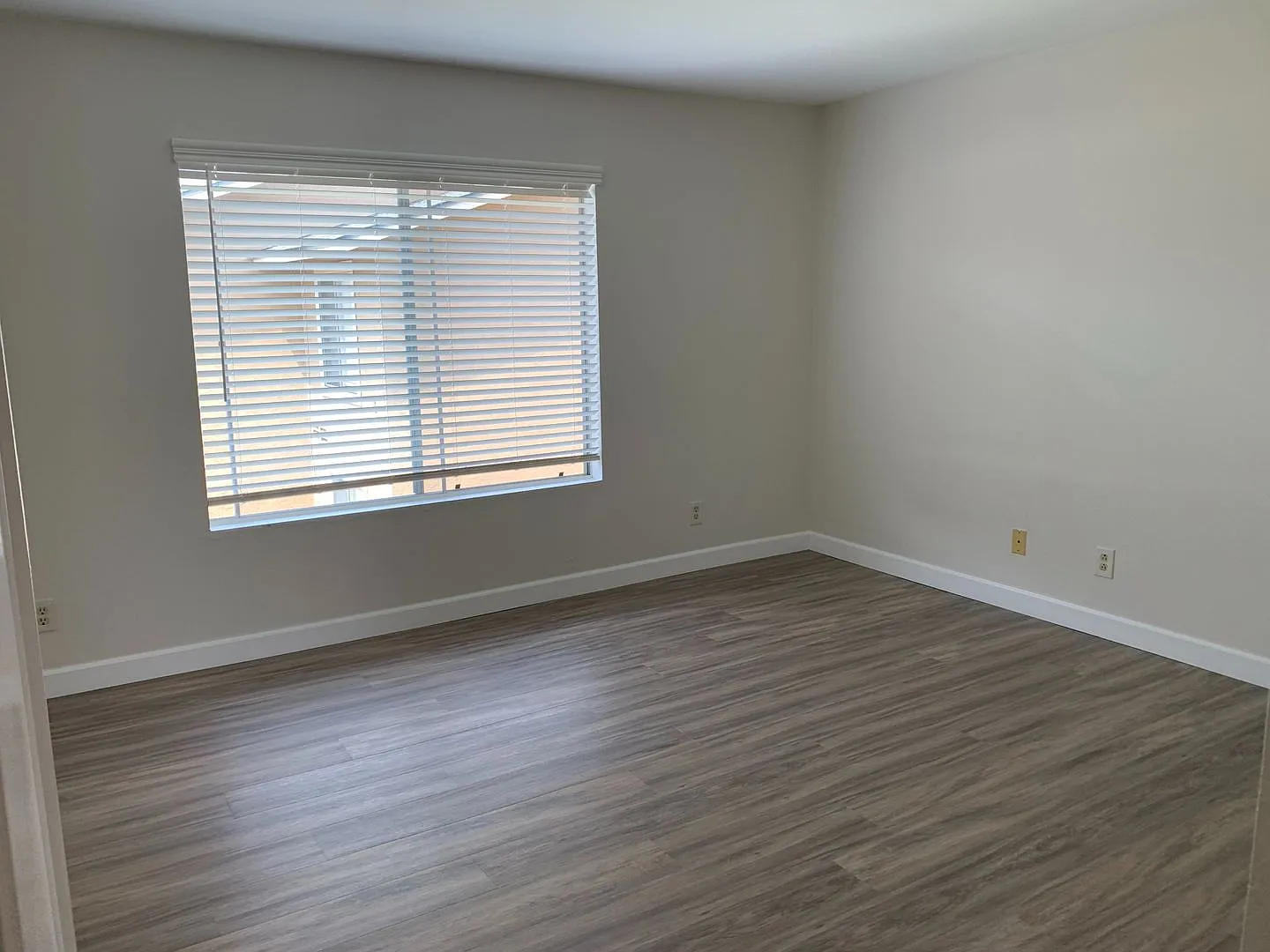 Trinity Apartments — Photo 3