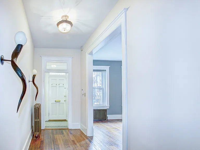 1419 Monroe St NW — Photo 4