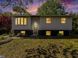 3010 Marlin Dr, Riva, MD 21140