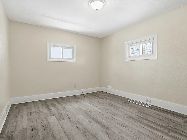 1237 Kenneth Ave #3 — Photo 9