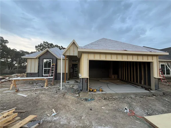 2434 Contreras Ln, Bryan, TX 77803