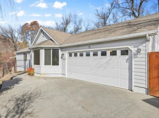 1601 Inverness Dr, Medford, OR 97504