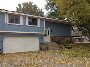 6907 Macbeth Ct, Woodbury, MN 55125