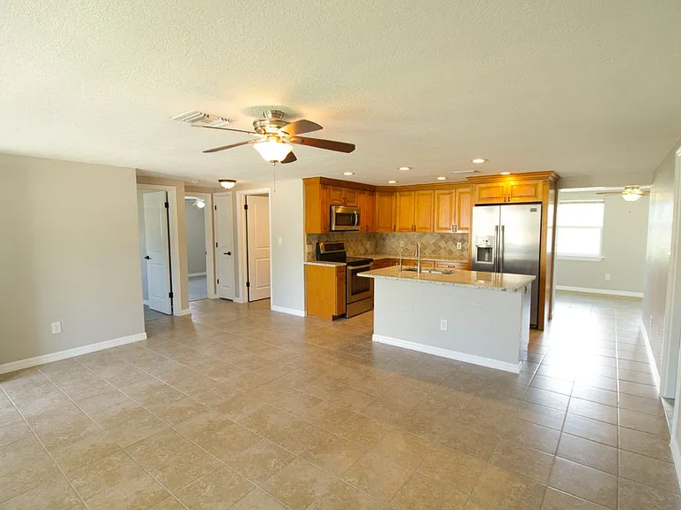 4632 Salvia St — Photo 4
