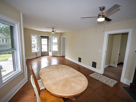 5th image of 110 Richfield Ave