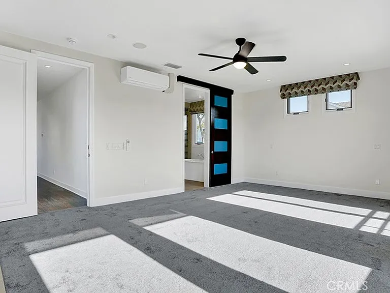 243 Poppy Ave — Photo 40