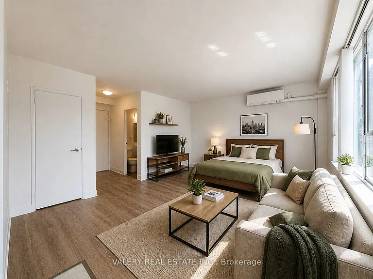 161 Saint George St #608 — Photo 4