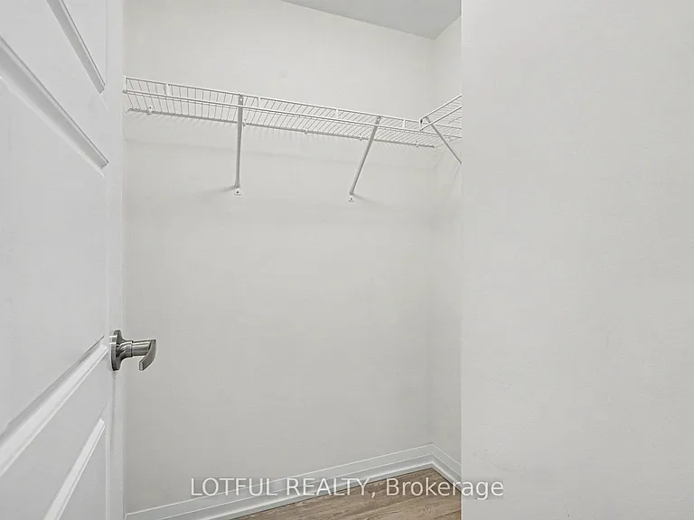 1415 Dundas St E #510 — Photo 12