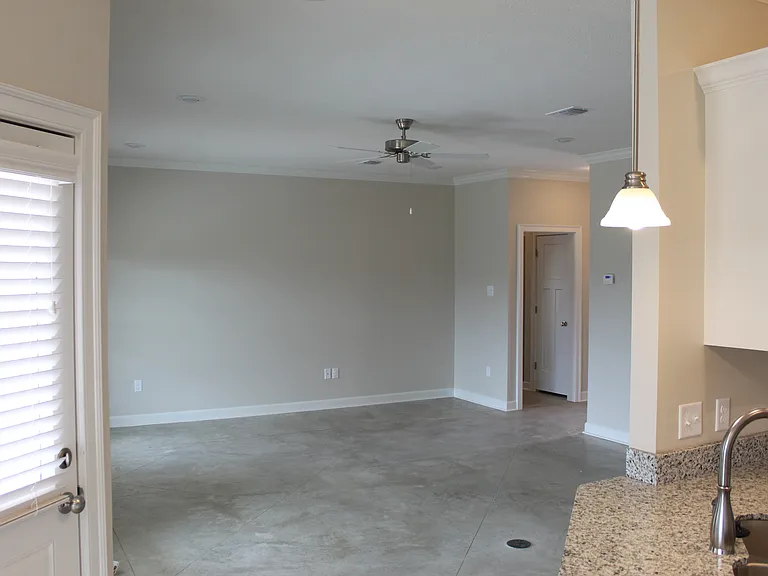 37 C L Fowler Loop — Photo 7