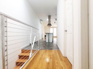 5020 39th Ave, Woodside, NY 11377