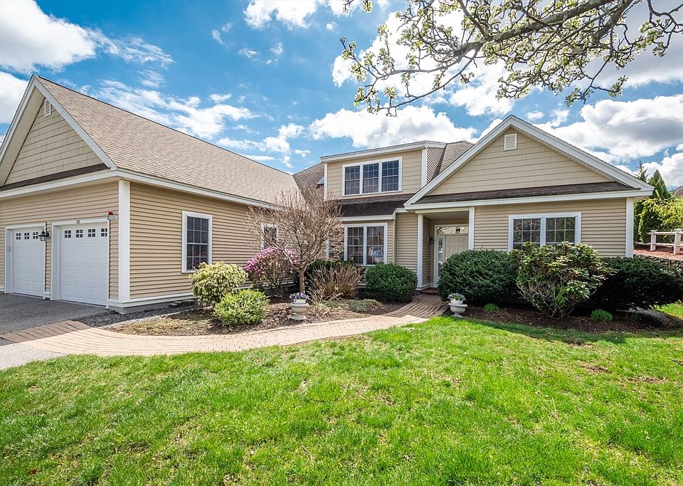 1st image of 102 Candlewood Ln #102