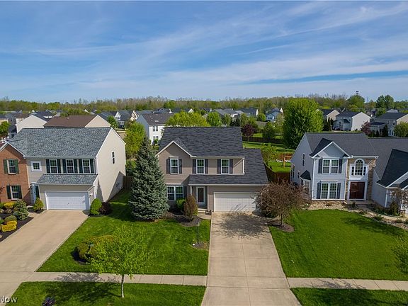 4th image of 157 Stone Ridge Way