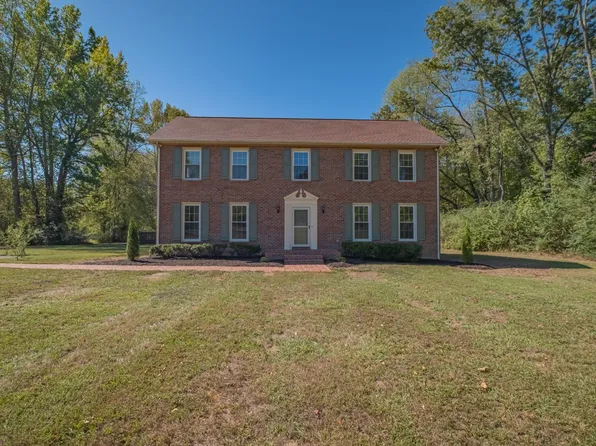 276 Motlow Rd, Tullahoma, TN 37388