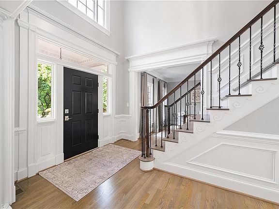 4th image of 115 Northpond Ln