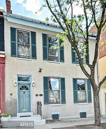 Building Photo - 340 N Market St
