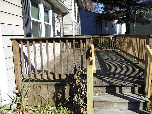 2nd image of 1323 Carol Dr