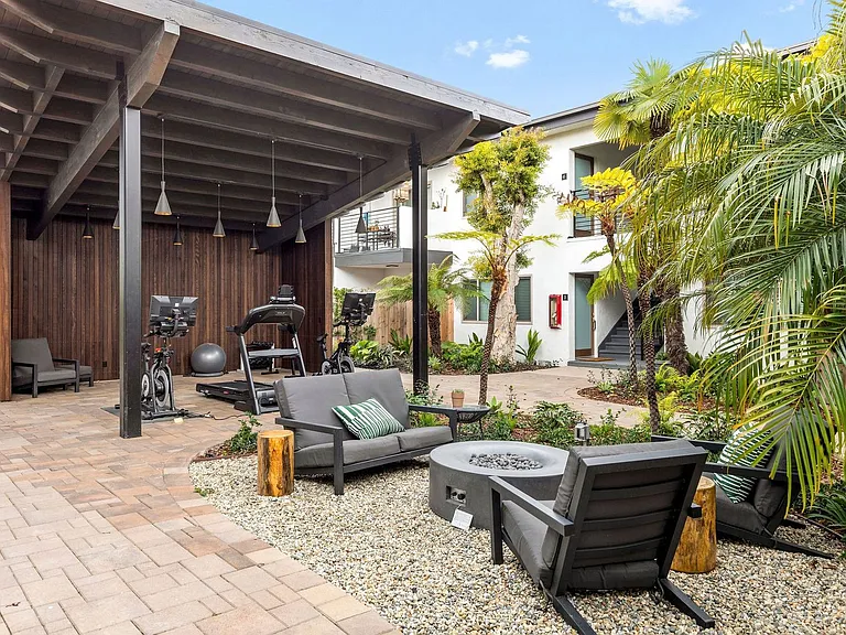 3450 Emerald (312 Calle Miramar LLC) — Photo 27