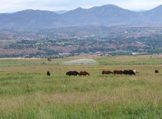 8902-320 County Rd, Rifle, CO 81650