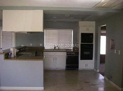 4th image of 2645 Belcastro St
