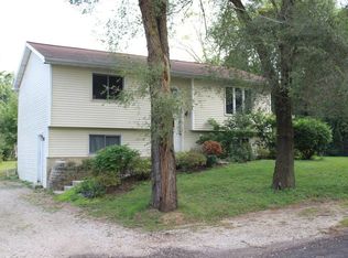 W1024 Aster Rd, Genoa City, WI 53128