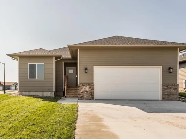 101 Atlantic Cir, Harrisburg, SD 57032