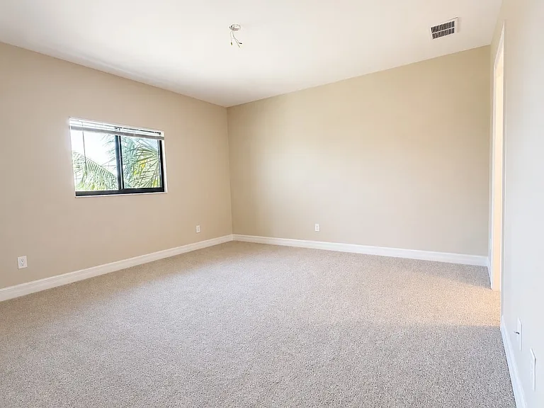 4109 SW 8th Pl #203 — Photo 12