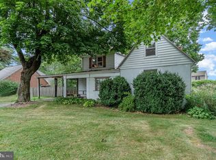 526 Hogestown Rd, Mechanicsburg, PA