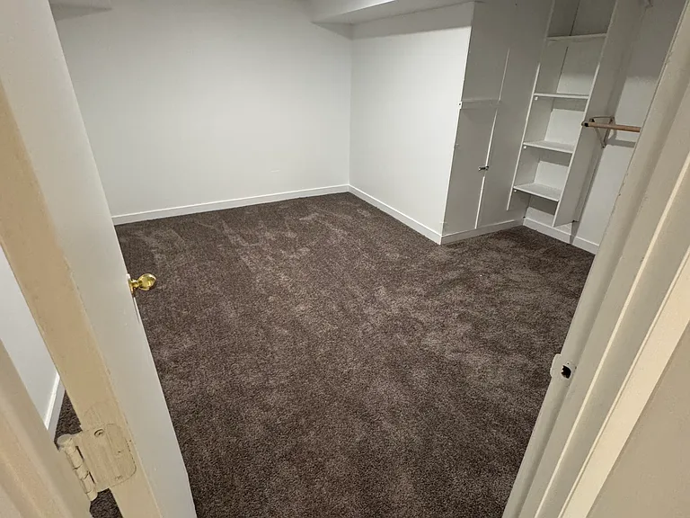827 Meadow Rd — Photo 14