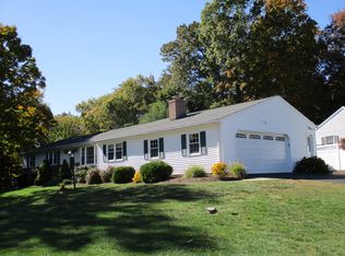 259 Redwood Ln, Cheshire, CT 06410