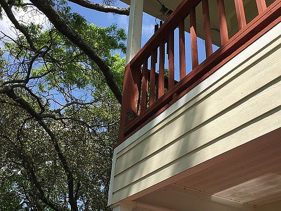 Bedroom balcony 