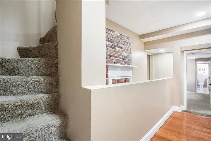 424 S Eden St — Photo 22