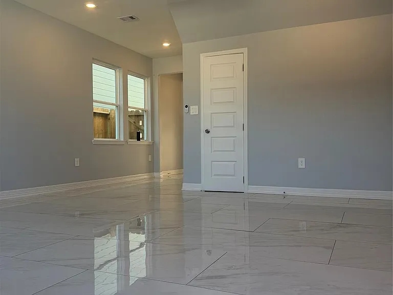 9307 Noel St — Photo 11