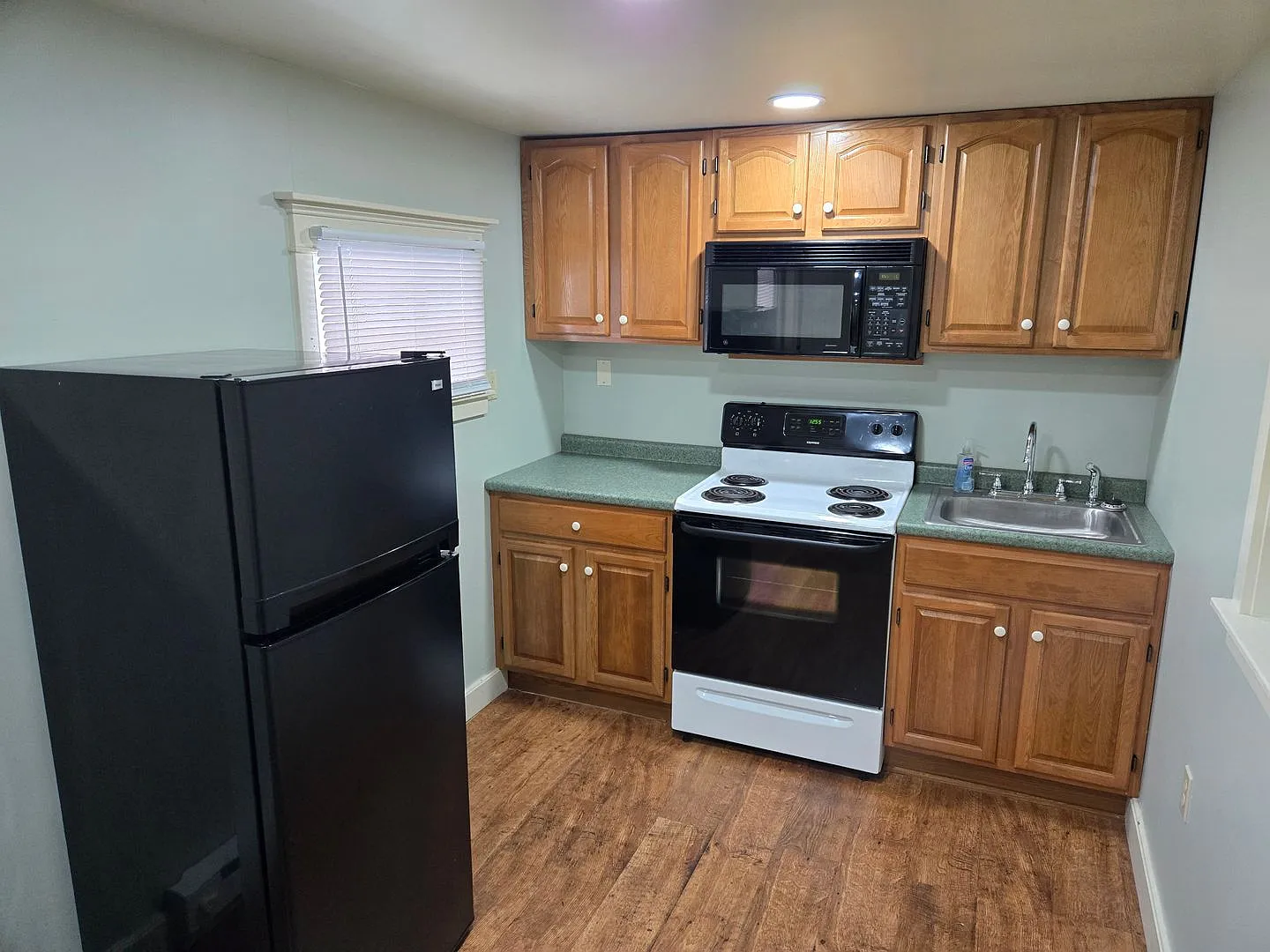 712 Summer Valley Road — Photo 4