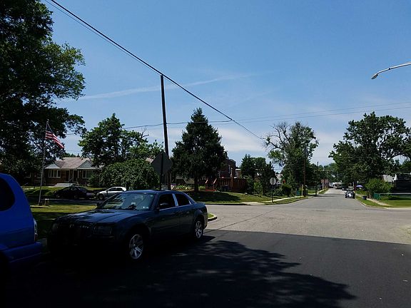 4th image of 533 Evergreen Ave