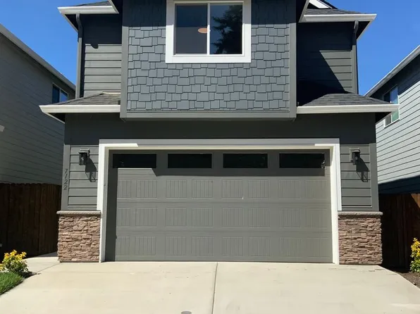 7122 S 13th St, Ridgefield, WA 98642