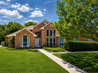 415 Valley View Ln, Krum, TX 76249