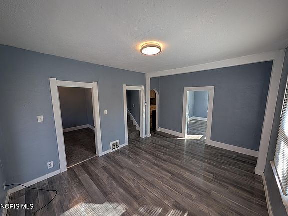 3rd image of 1118 Alldays Ave