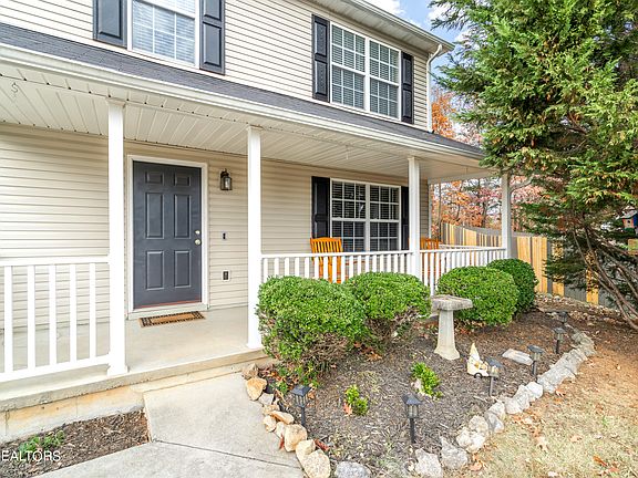 2nd image of 5837 Pine Needle Ln