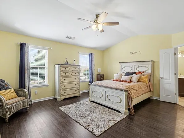 5563 Radford Loop, Fairburn, GA 30213