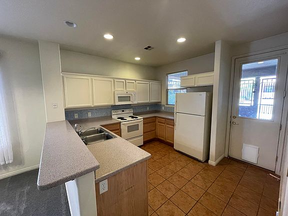 3rd image of 3455 E Sweetwater Springs Dr