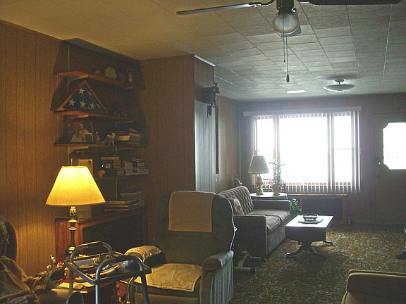 3rd image of 330 W Arlington St