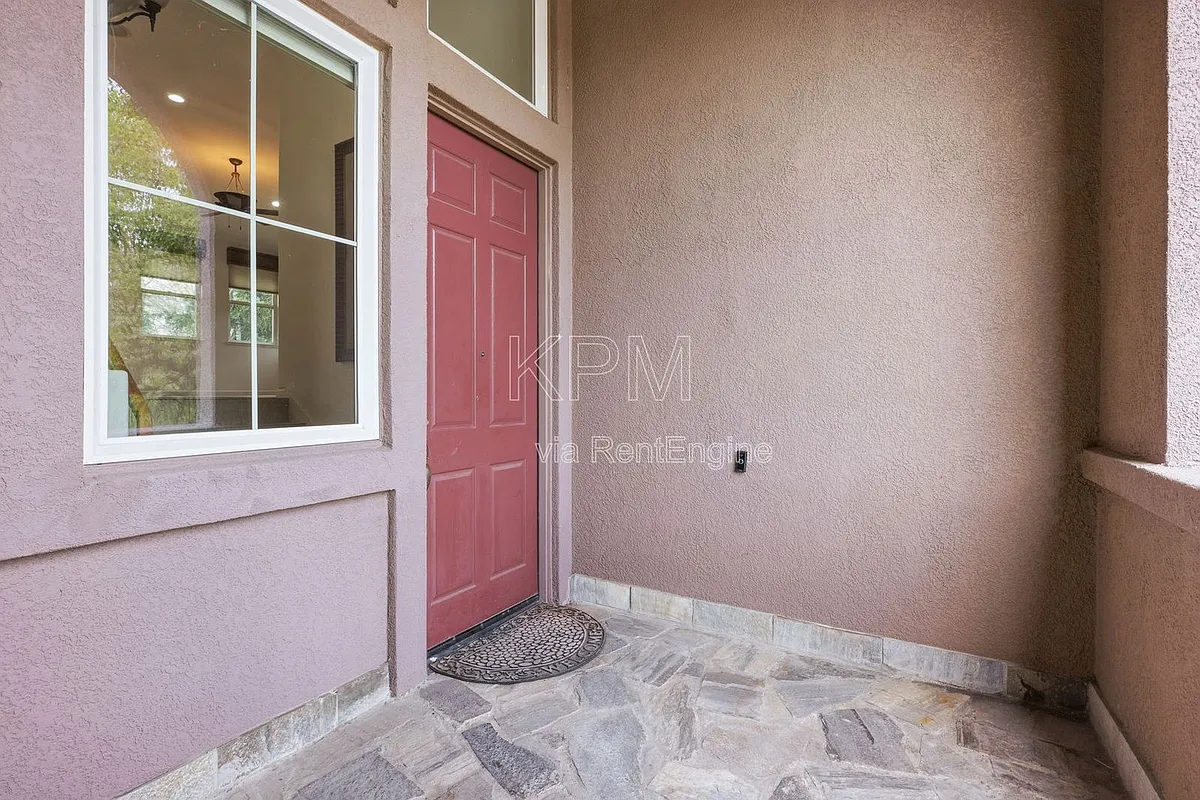 Building Photo - 5956 Saint Andrews Dr