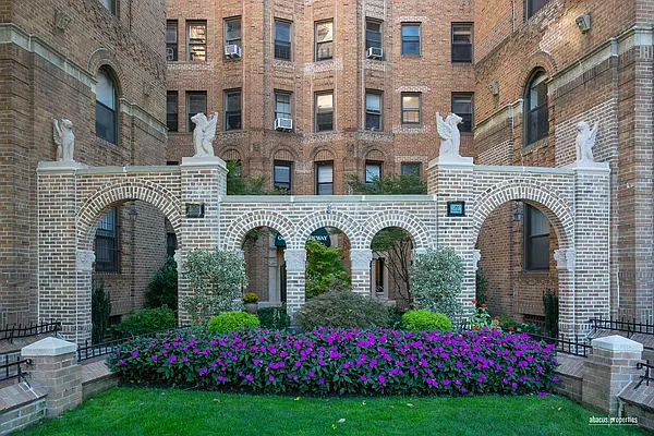 Sold by Abacus Properties | media 10