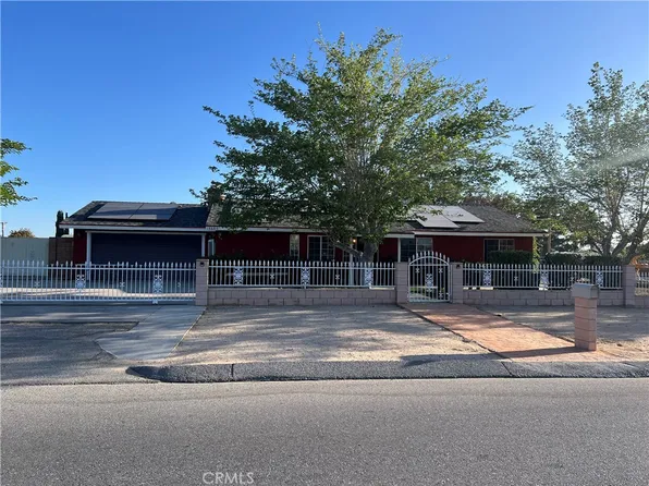 14680 Luna Rd, Victorville, CA 92392
