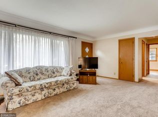 1828 Birmingham St N, Maplewood, MN 55109