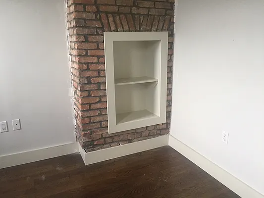 Rented by Nooklyn NYC LLC | media 52