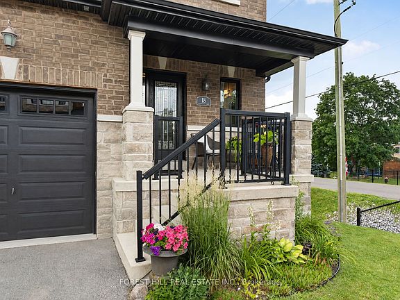 4th image of 18 Charmuse Ln