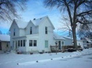 403 8th Ave, Rock Falls, IL 61071